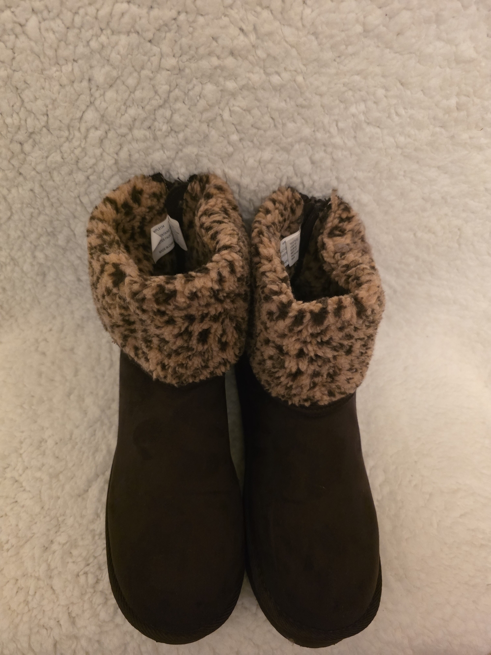 Cozy Faux Fur Cuff Winter Boots - Brown